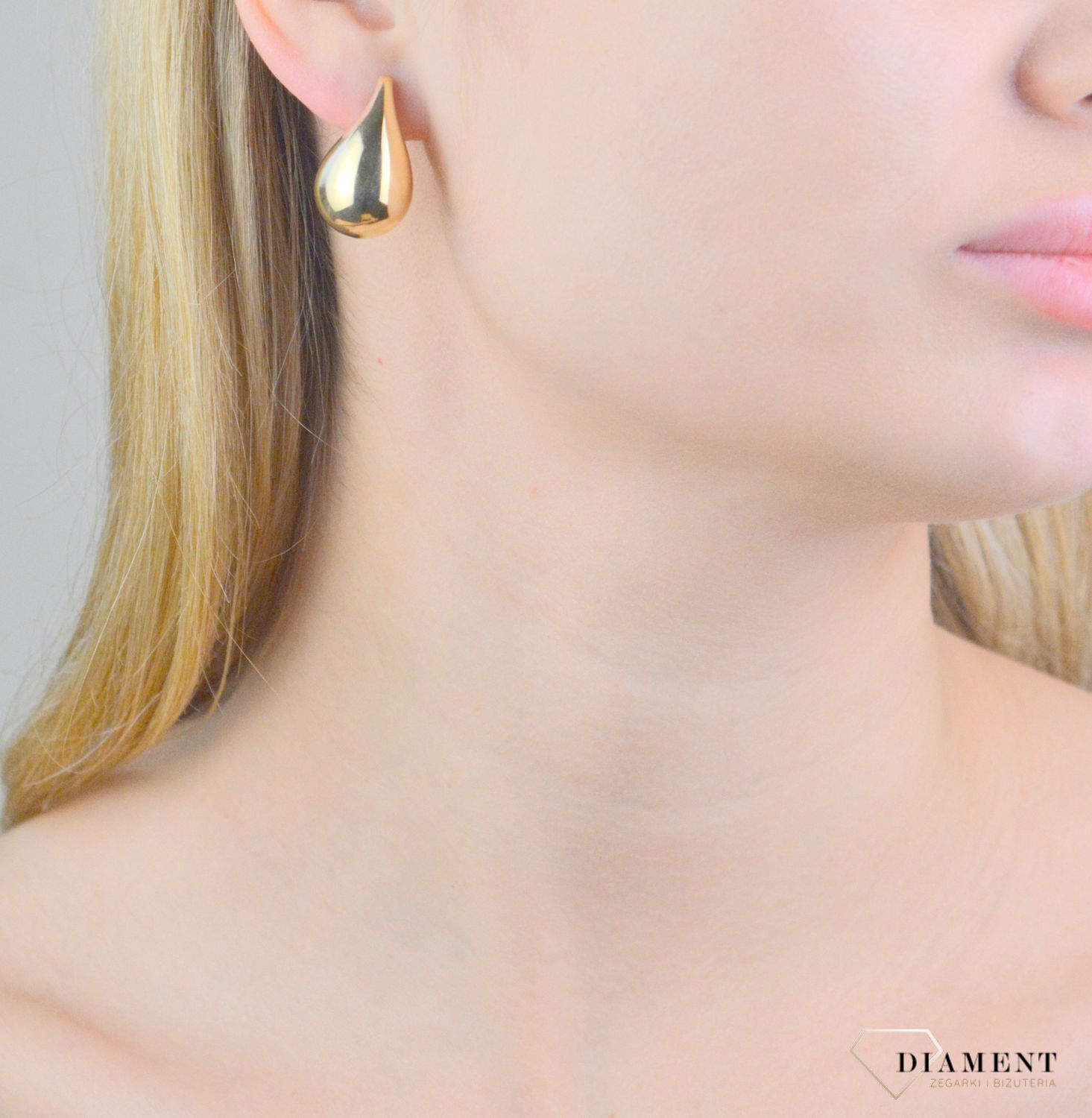 Kolczyki złote łezki próba 375, KL 12164D 375 Stylowe kolczyki wykonane z wysokiej jakości złota próby 375. Kolczyki to ponadczasowa biżuteria, która pasuje do każdego rodzaju stylizacji. Dzięki tak wyjątkowej formie kolczyki te prze.jpg